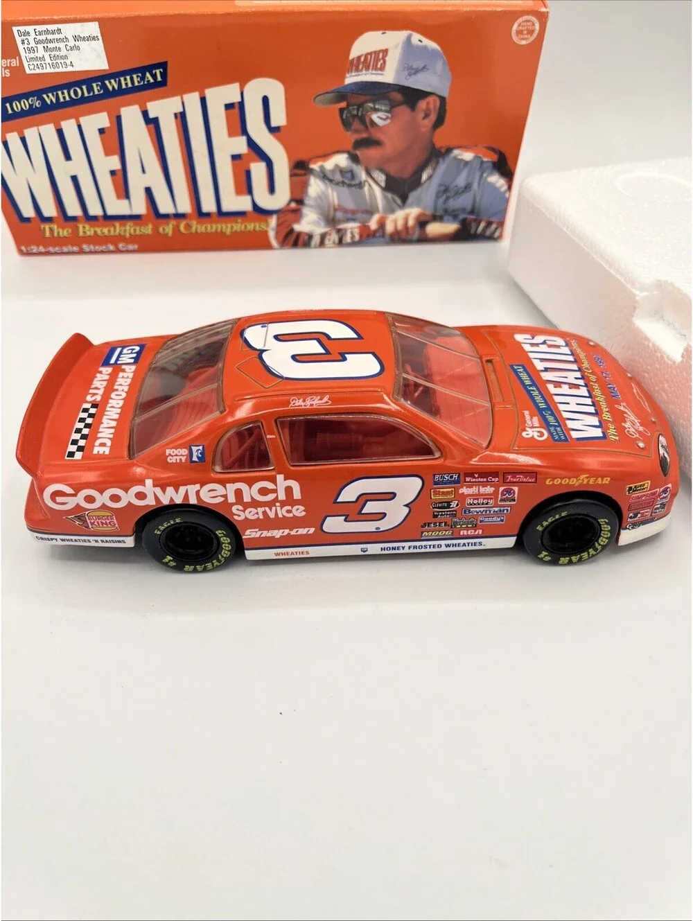 Nascar Action 1997 Dale Earnhardt Sr #3 GM Goodwrench Wheaties 1:24 *Pristine*